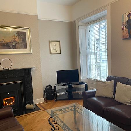 Вилла Parisian Style Townhouse Carrick-on-Shannon Экстерьер фото