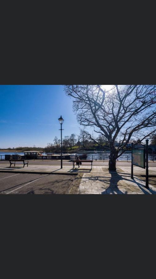 Вилла Parisian Style Townhouse Carrick-on-Shannon Экстерьер фото