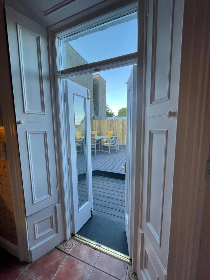Вилла Parisian Style Townhouse Carrick-on-Shannon Экстерьер фото